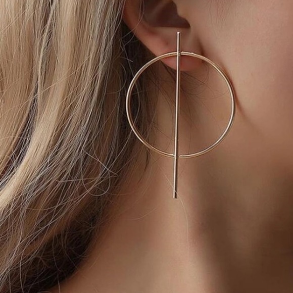 Jewelry - SILVER ♡ LOLA Earrings ♡